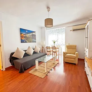https://en-el-corazn-de-triana.es-andalucia.com